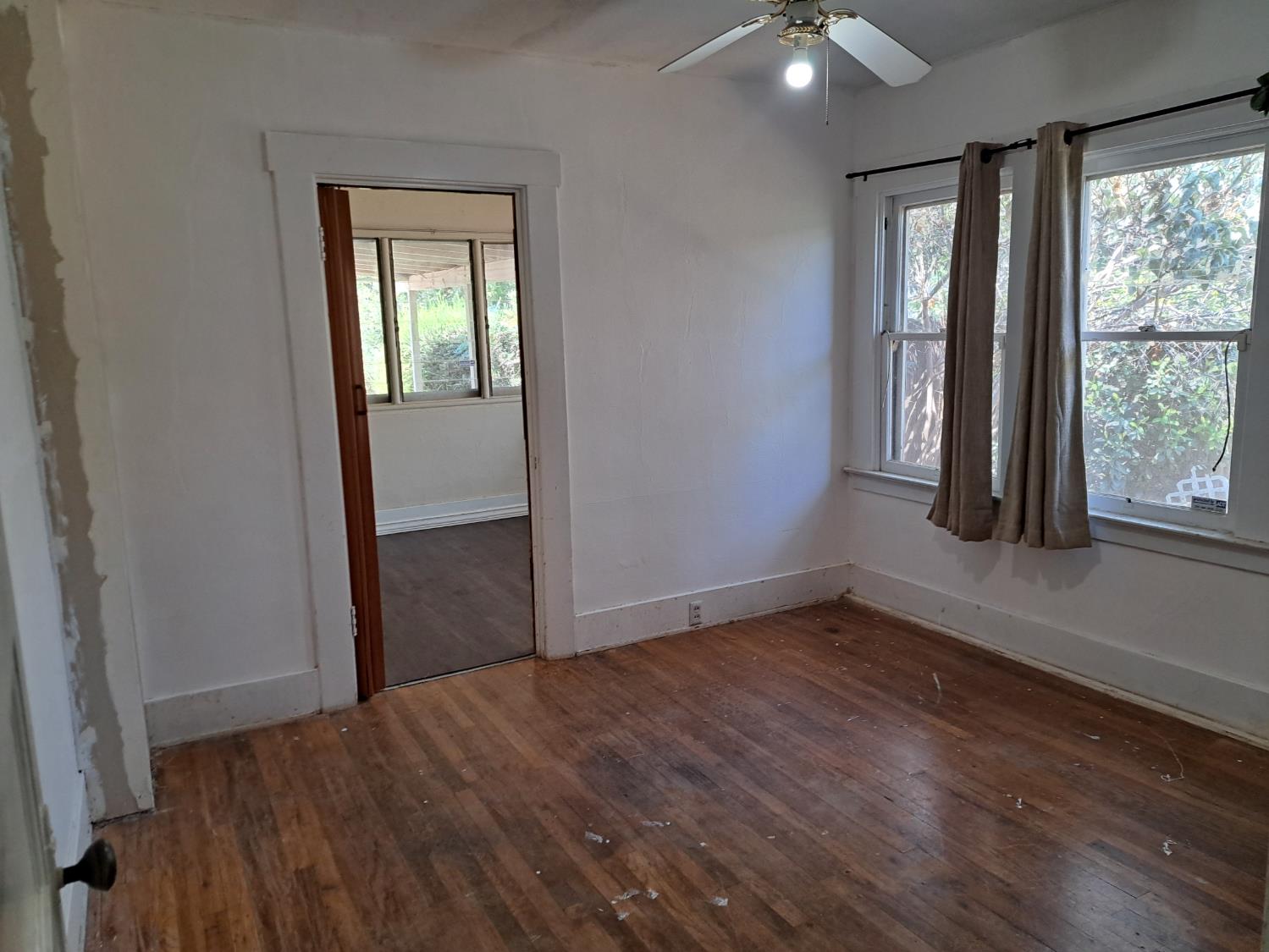 1335 N Glenn Ave, Fresno, CA 93728