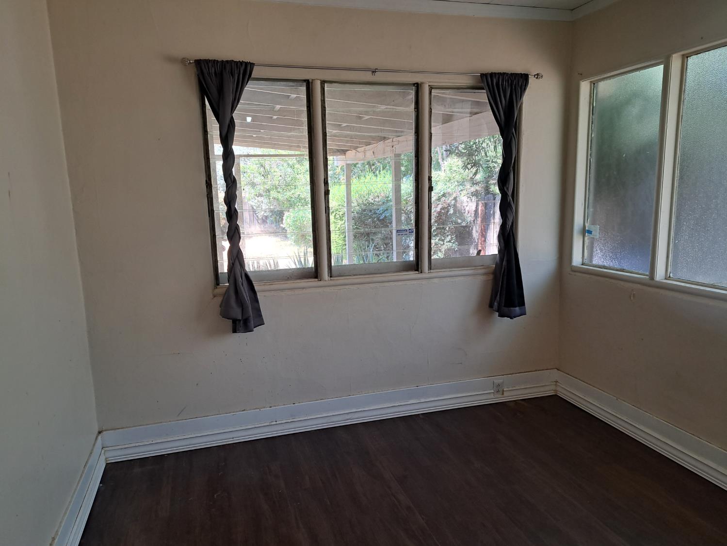 1335 N Glenn Ave, Fresno, CA 93728