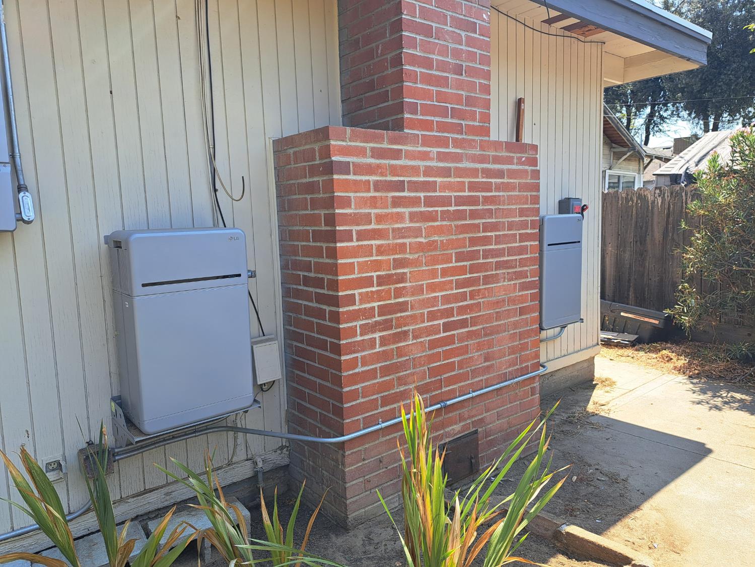 1335 N Glenn Ave, Fresno, CA 93728