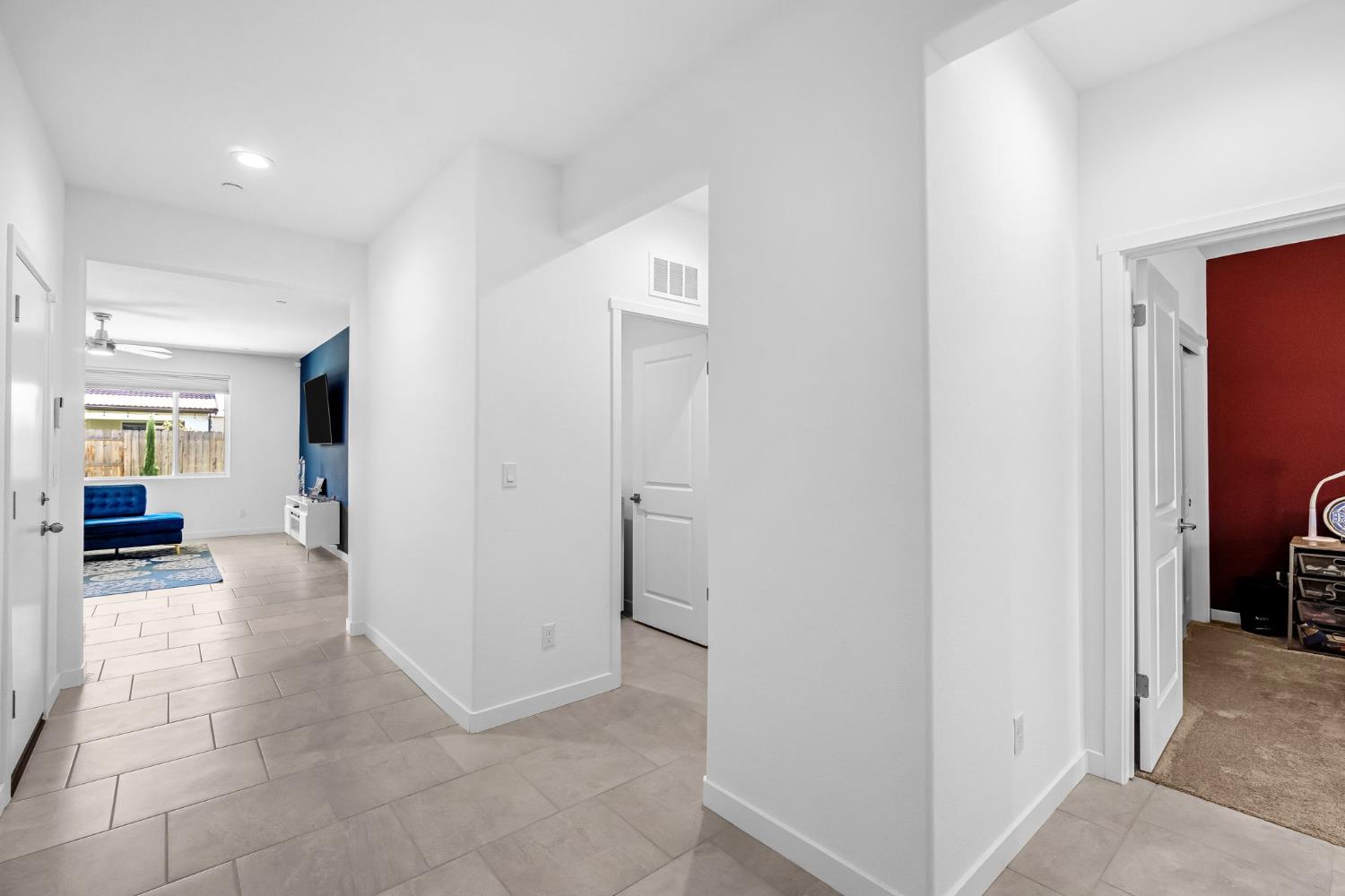 1178 Pinnacle Dr W, Madera, CA 93636