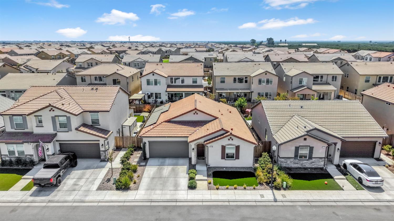 1178 Pinnacle Dr W, Madera, CA 93636