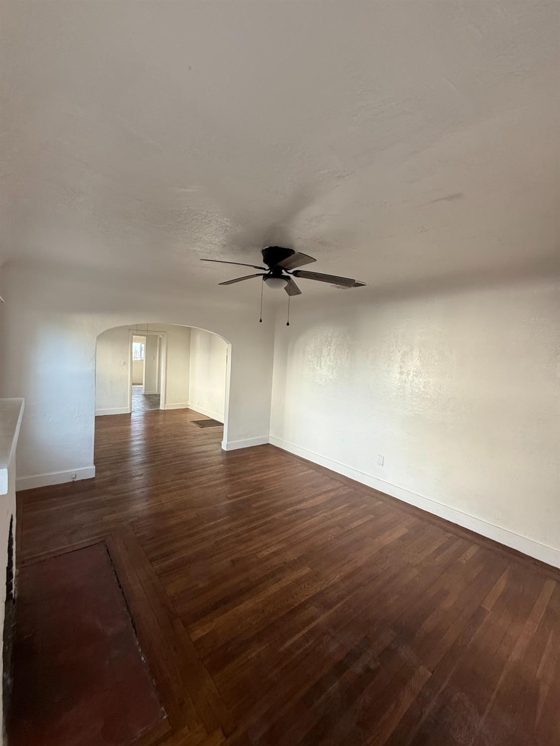 631 E Ventura, Tulare, CA 93274