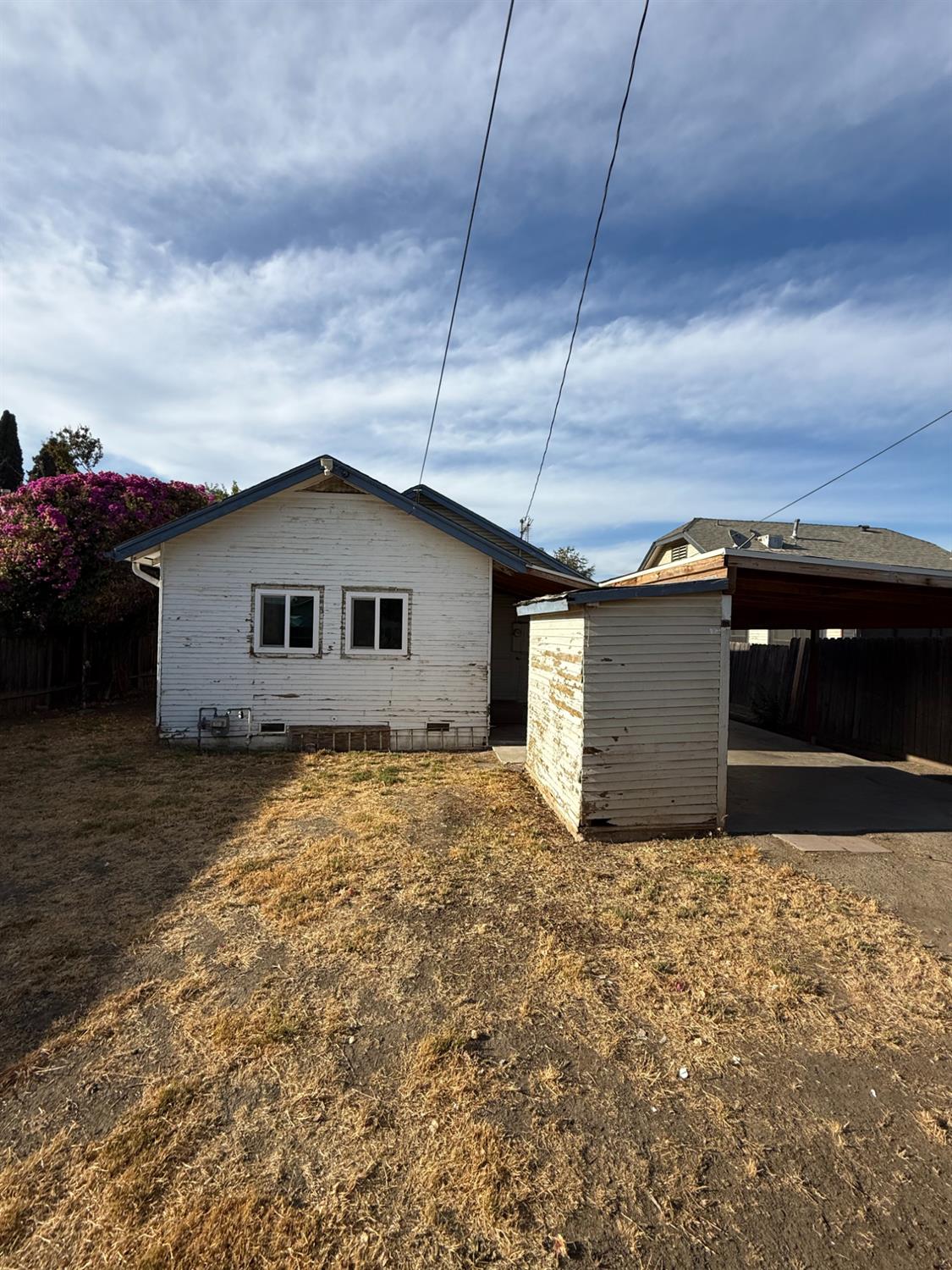 631 E Ventura, Tulare, CA 93274