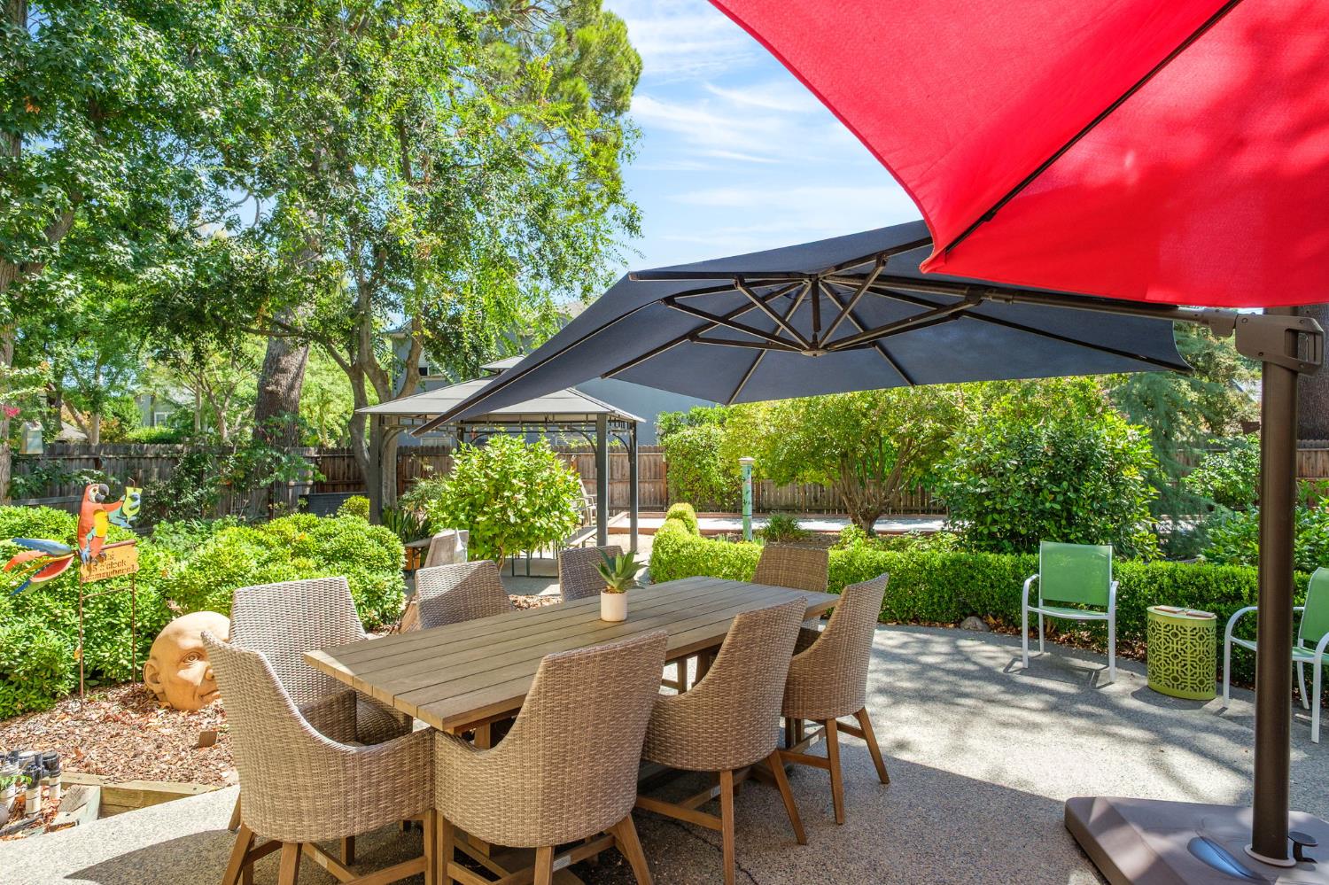 904 E Cambridge Ave, Fresno, CA 93704