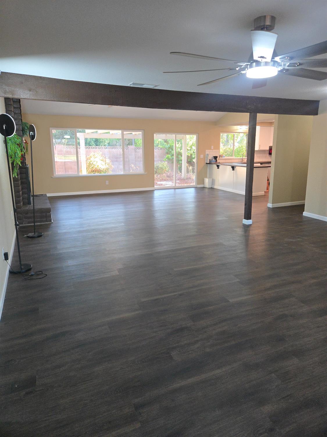1946 Calimyrna Ave, Clovis, CA 93611