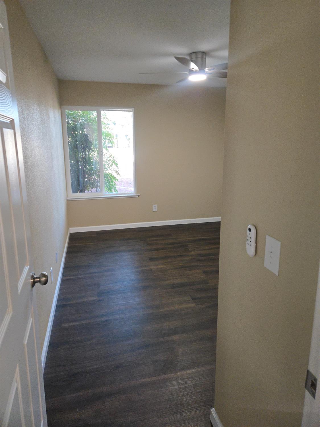 1946 Calimyrna Ave, Clovis, CA 93611