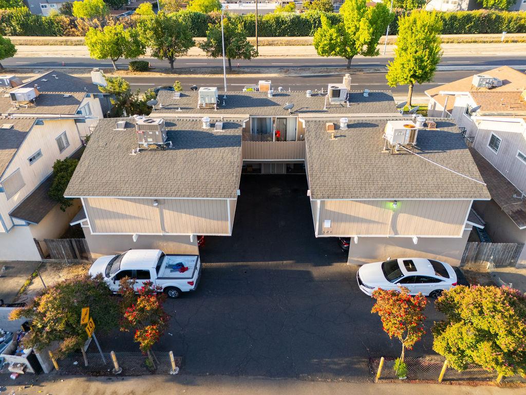 571 W Ashlan Ave, Clovis, CA 93612