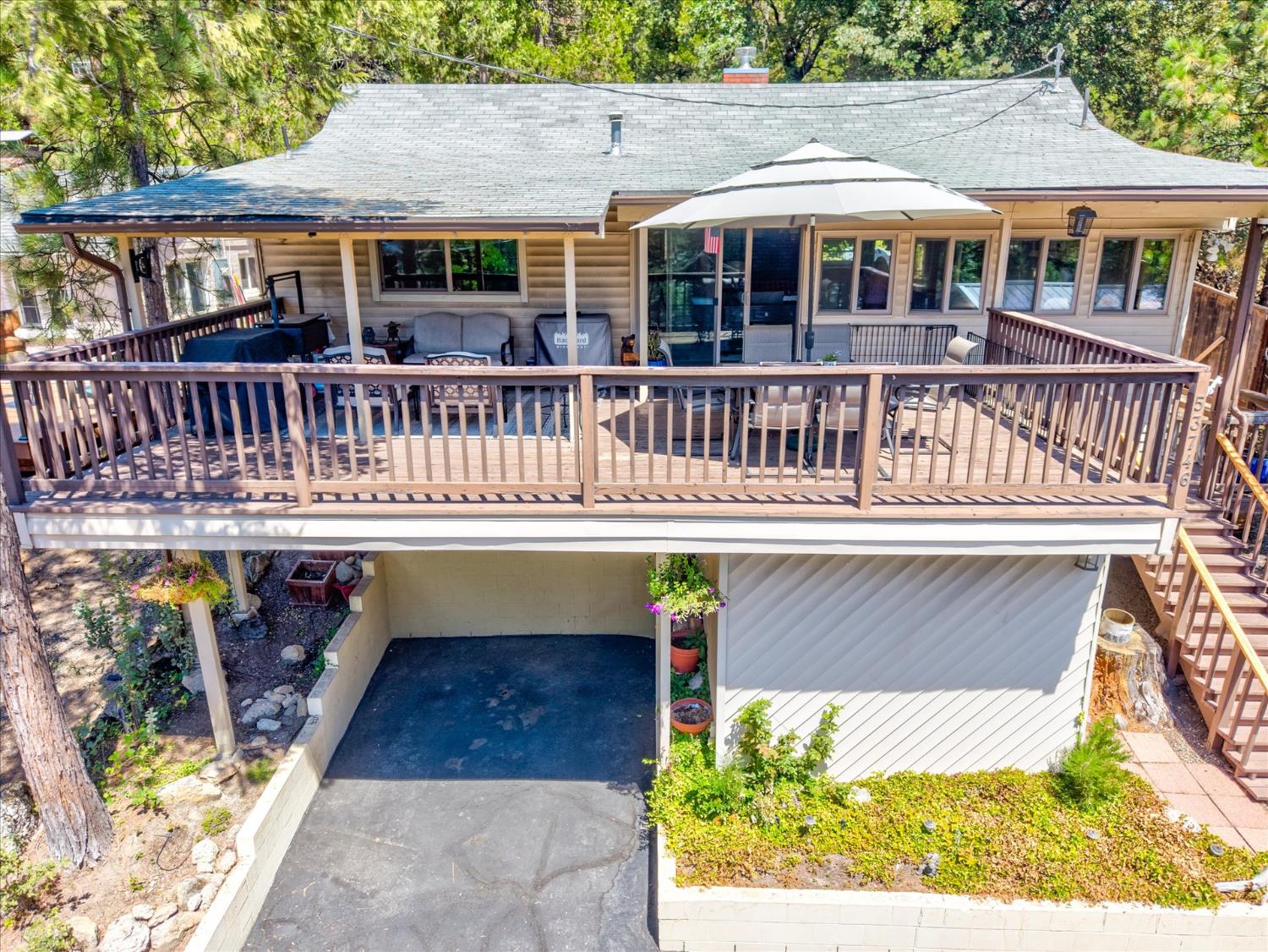 53746 Acorn Rd, Bass Lake, CA 93604