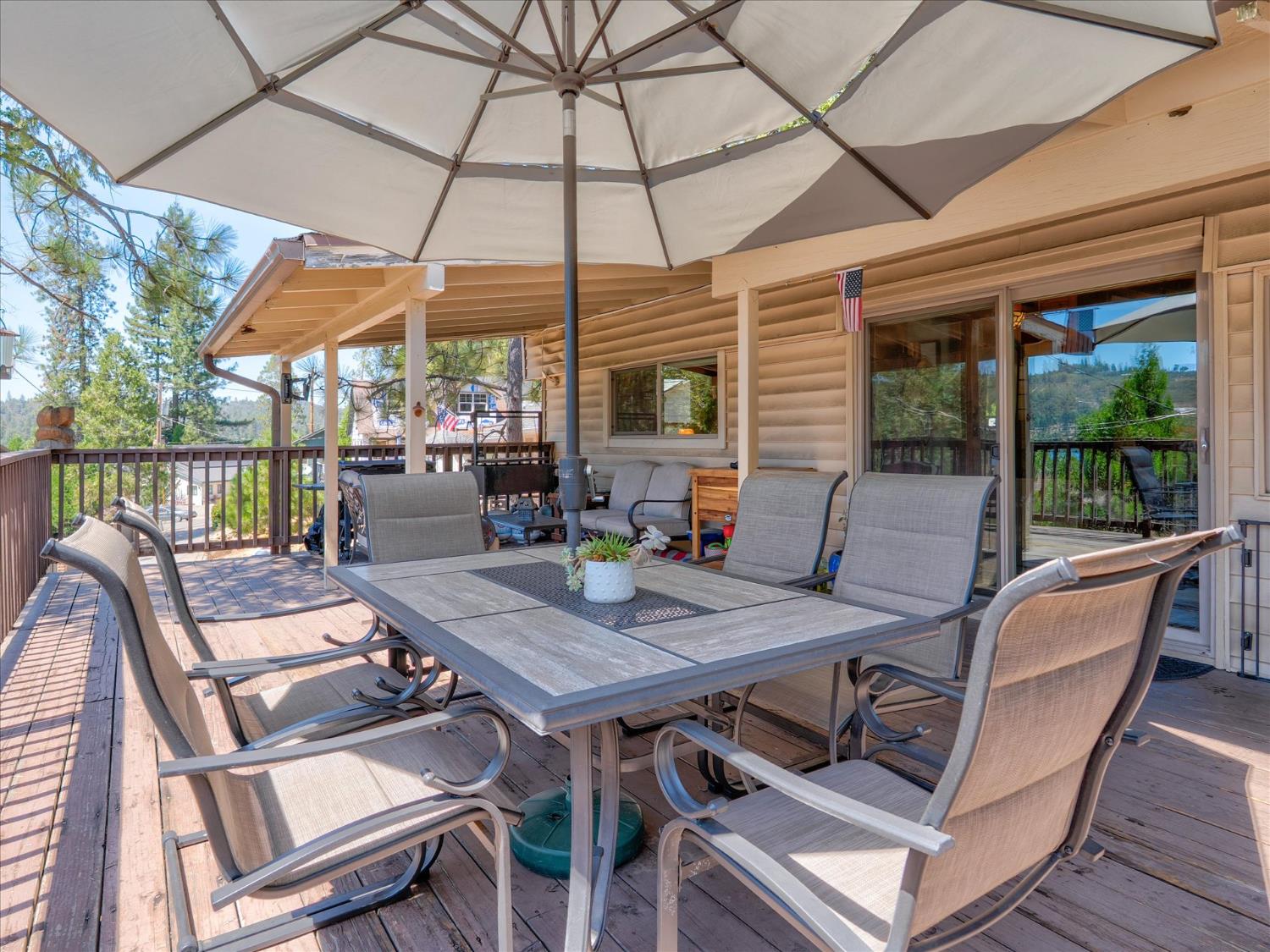 53746 Acorn Rd, Bass Lake, CA 93604