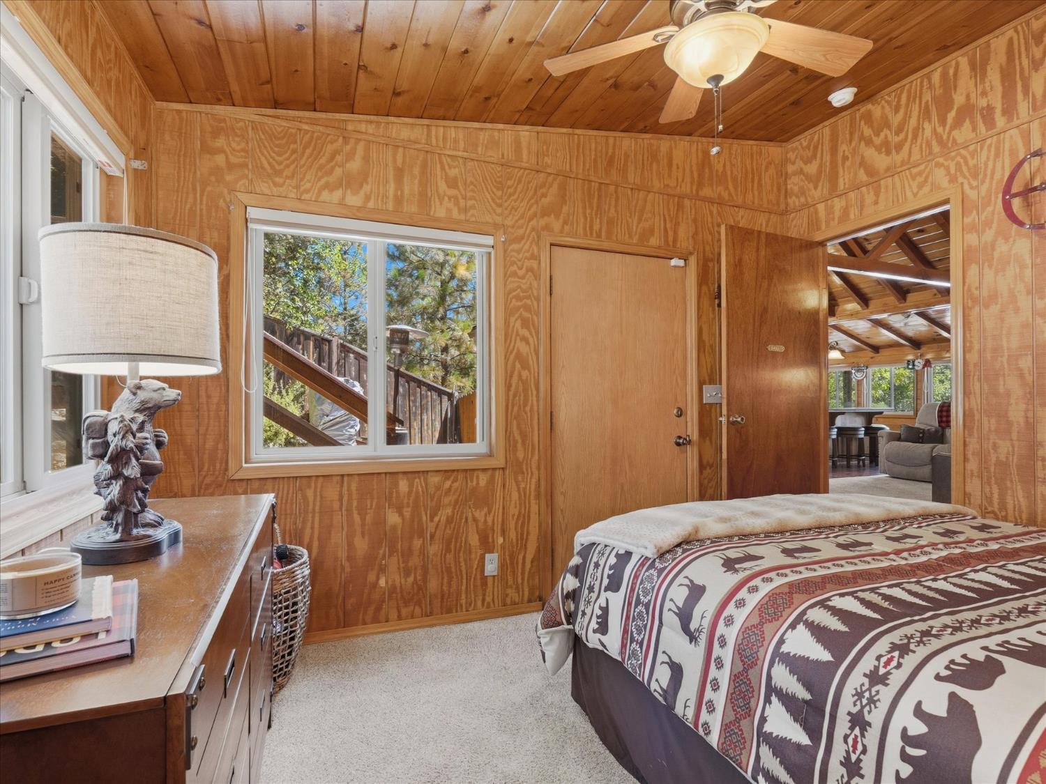 53746 Acorn Rd, Bass Lake, CA 93604