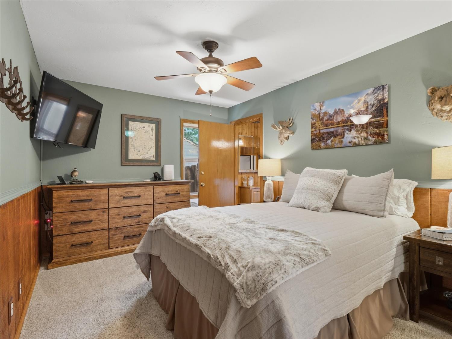 53746 Acorn Rd, Bass Lake, CA 93604