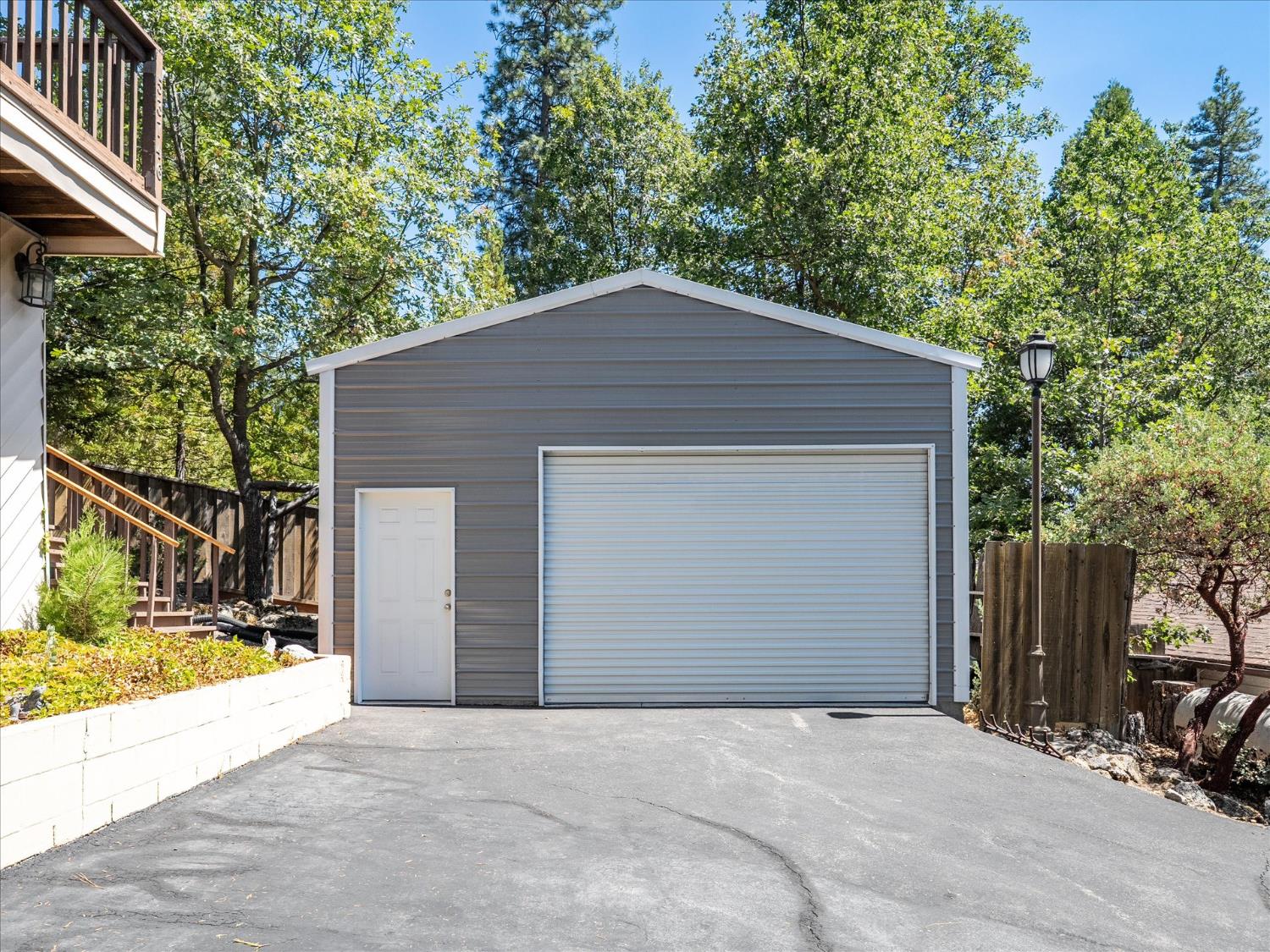 53746 Acorn Rd, Bass Lake, CA 93604