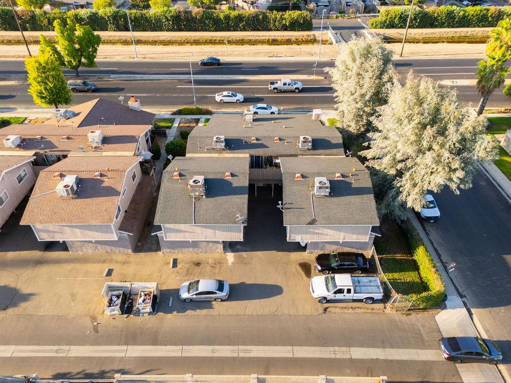 591 W Ashlan Ave, Clovis, CA 93612