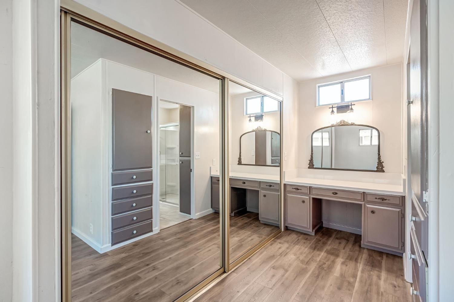 105 W Herndon Ave #132, Pinedale, CA 93650