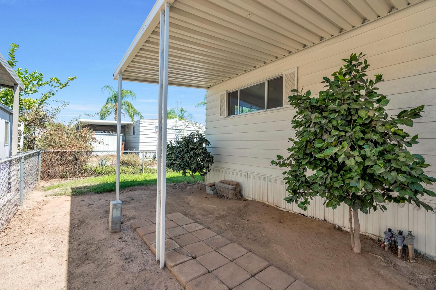 105 W Herndon Ave #132, Pinedale, CA 93650
