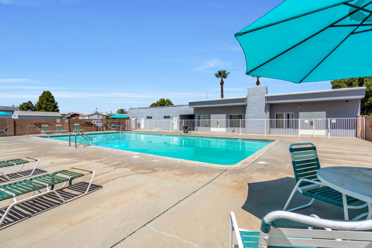 105 W Herndon Ave #132, Pinedale, CA 93650