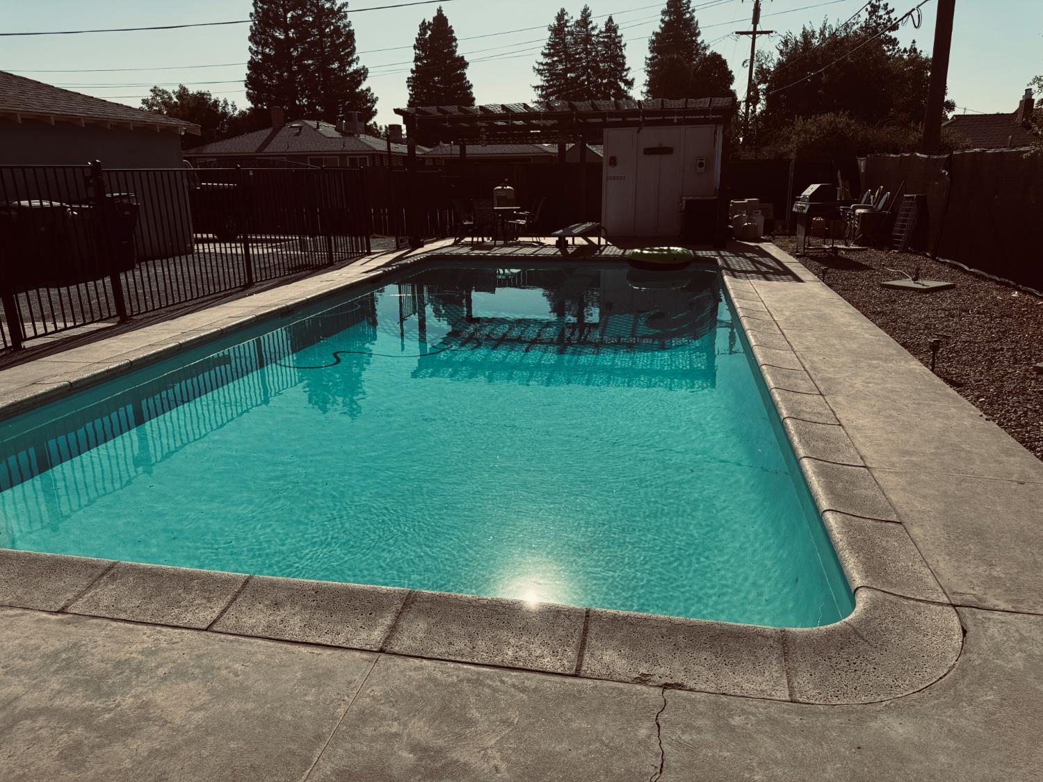 848 W Floradora Ave, Fresno, CA 93728