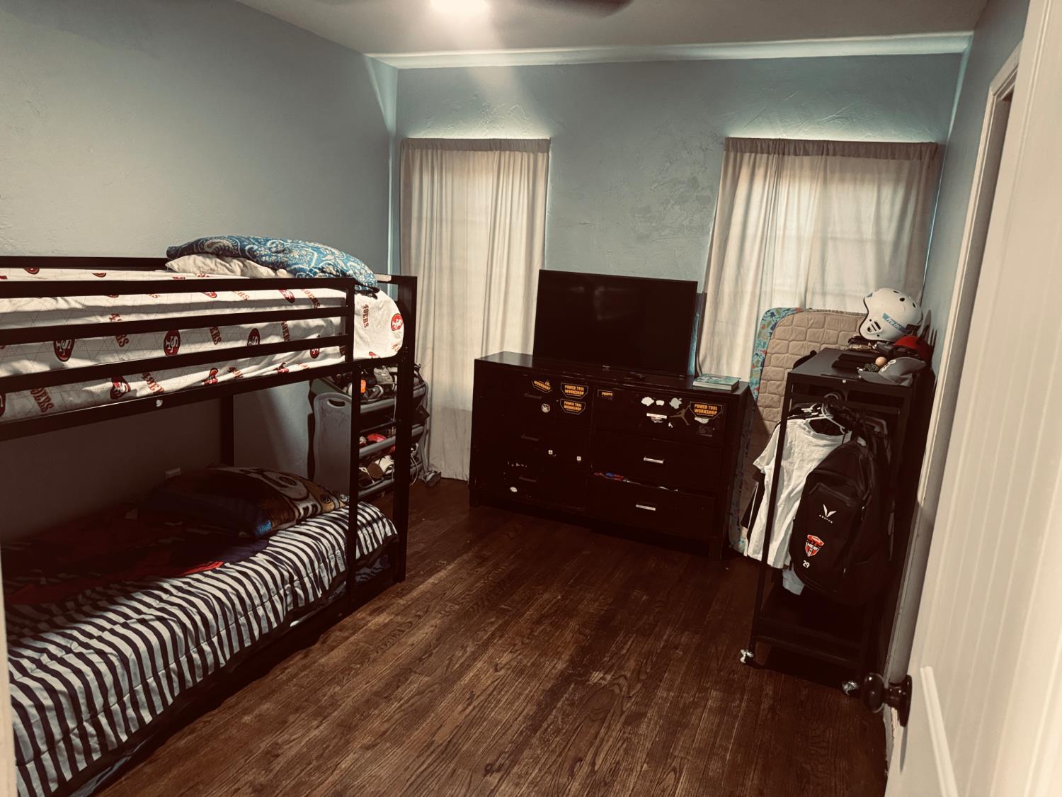 848 W Floradora Ave, Fresno, CA 93728