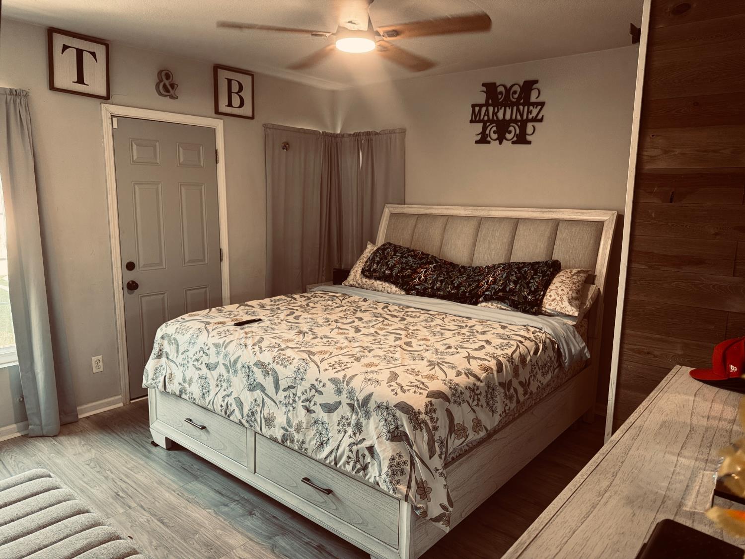 848 W Floradora Ave, Fresno, CA 93728