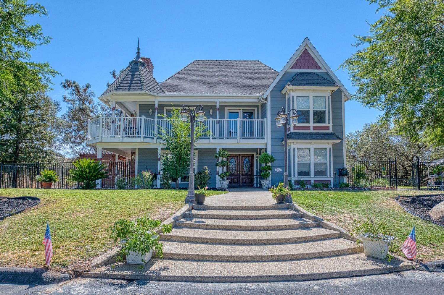 22706 Stagecoach Ln, Clovis, CA 93619