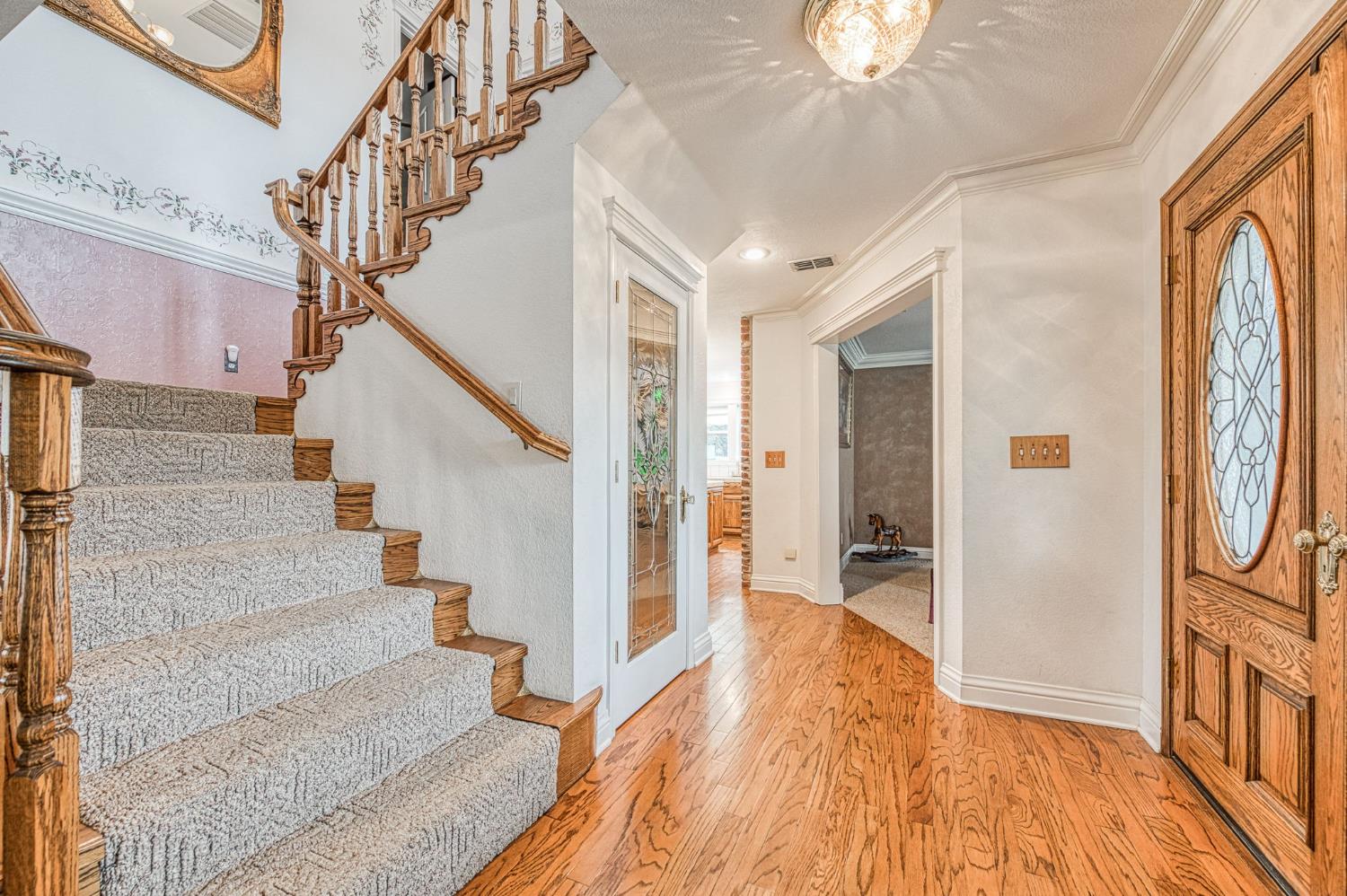 22706 Stagecoach Ln, Clovis, CA 93619