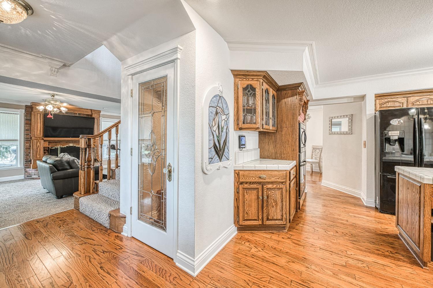 22706 Stagecoach Ln, Clovis, CA 93619