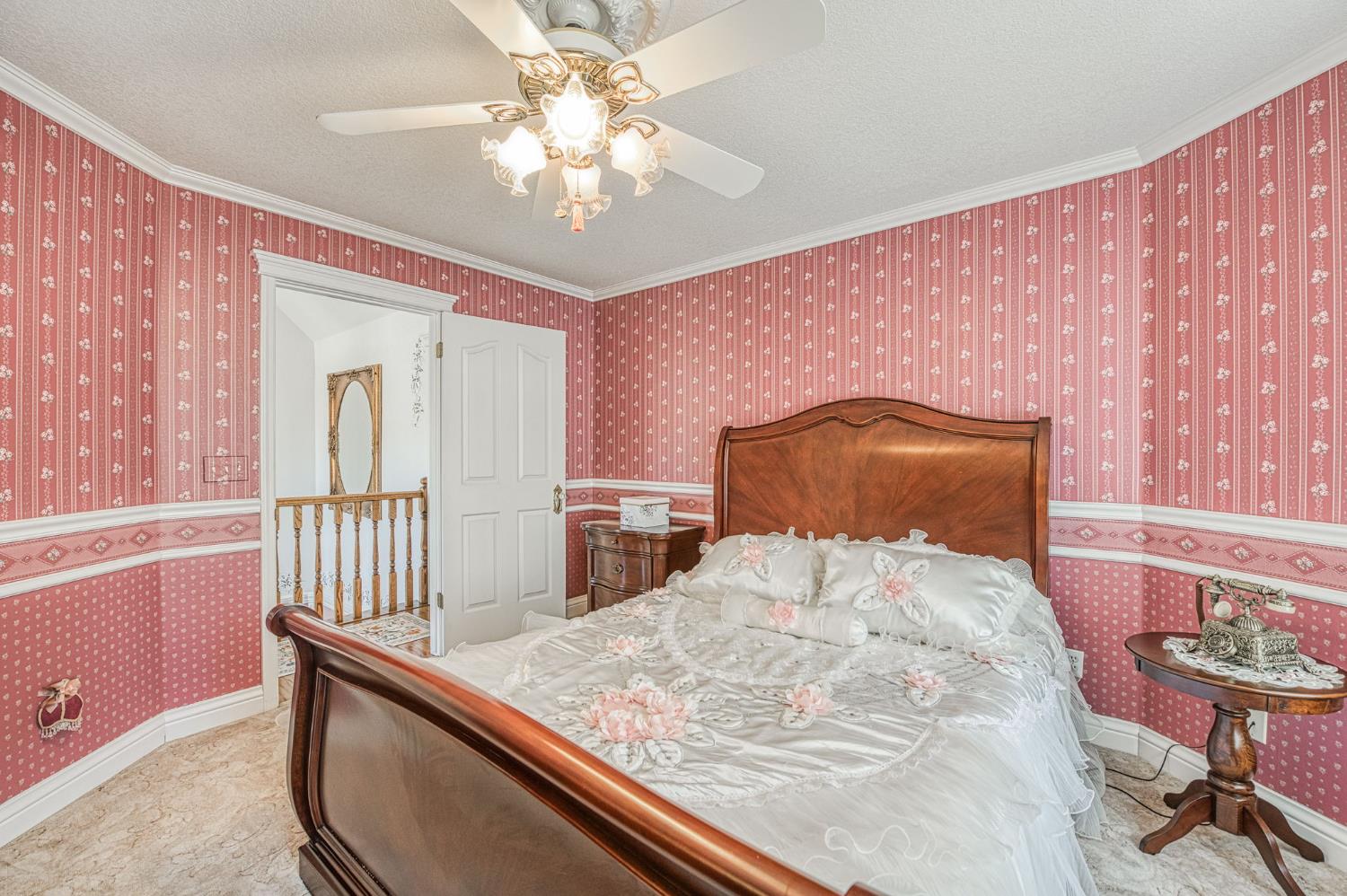 22706 Stagecoach Ln, Clovis, CA 93619