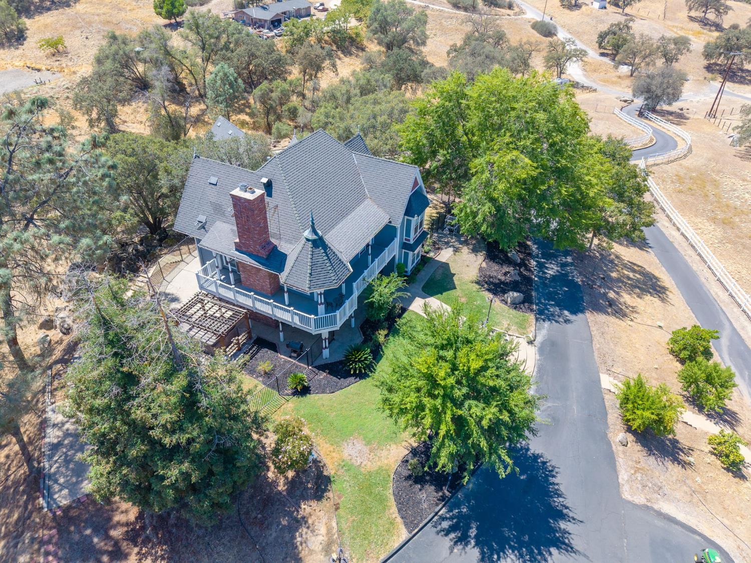 22706 Stagecoach Ln, Clovis, CA 93619