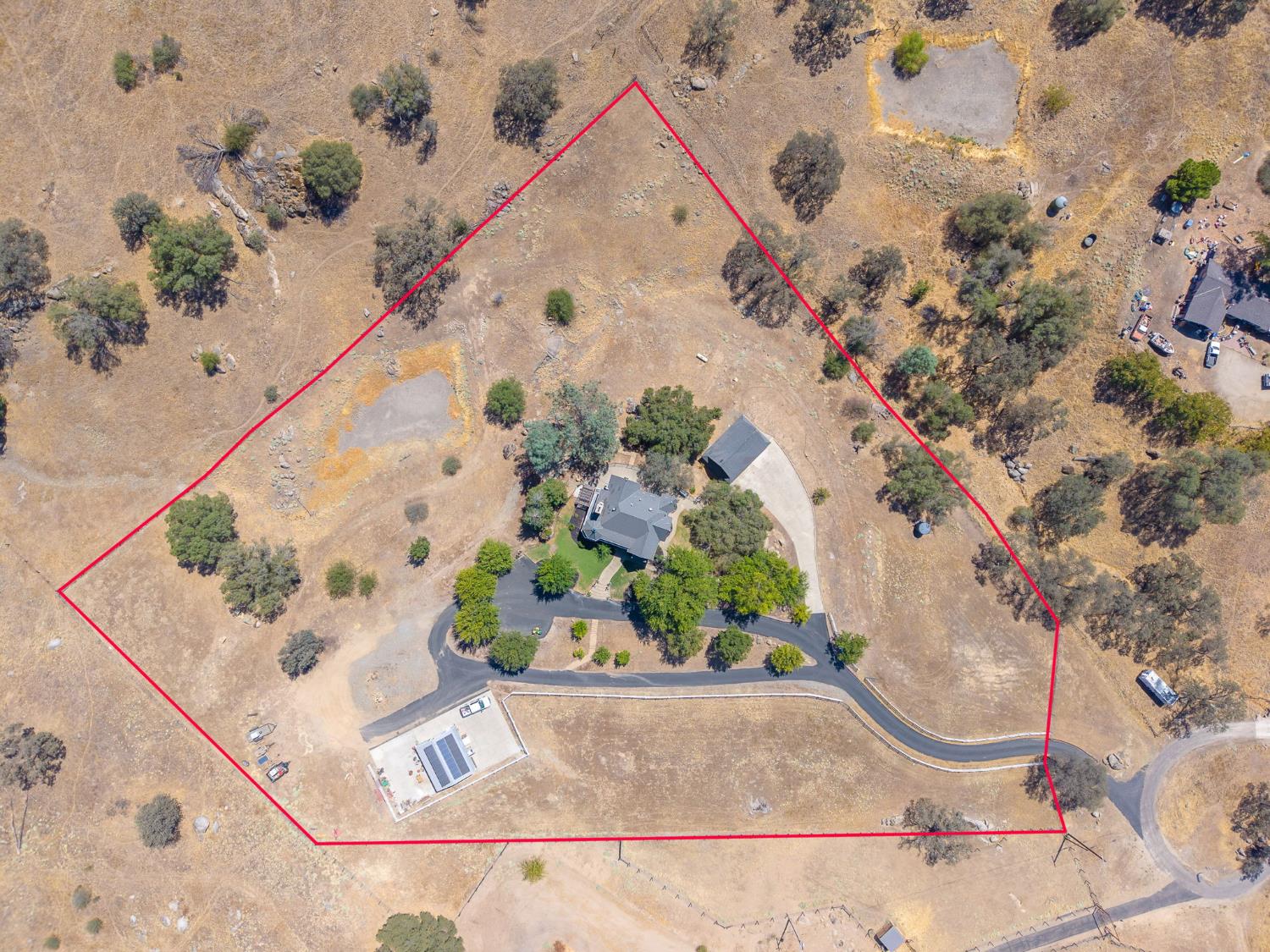 22706 Stagecoach Ln, Clovis, CA 93619