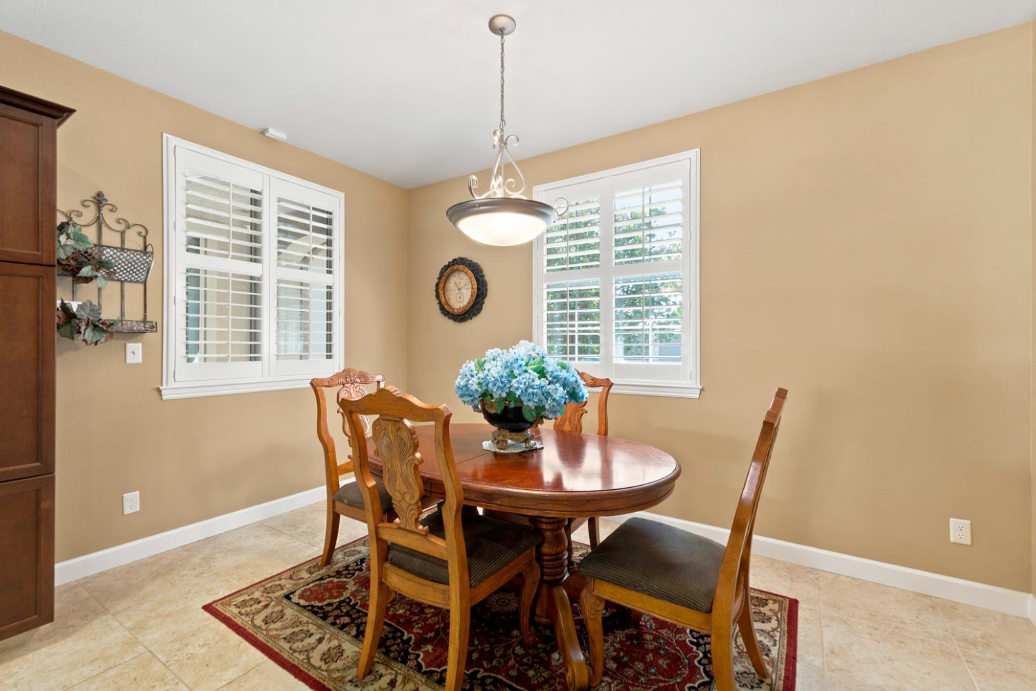 3253 Purvis Ave, Clovis, CA 93619