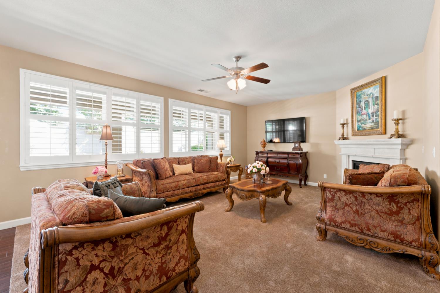 3253 Purvis Ave, Clovis, CA 93619
