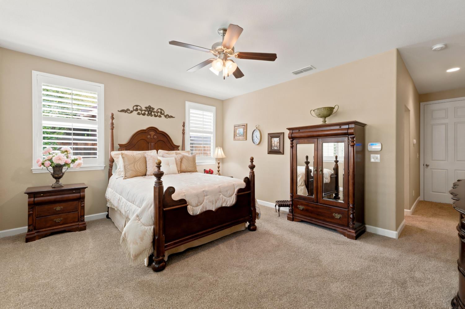 3253 Purvis Ave, Clovis, CA 93619