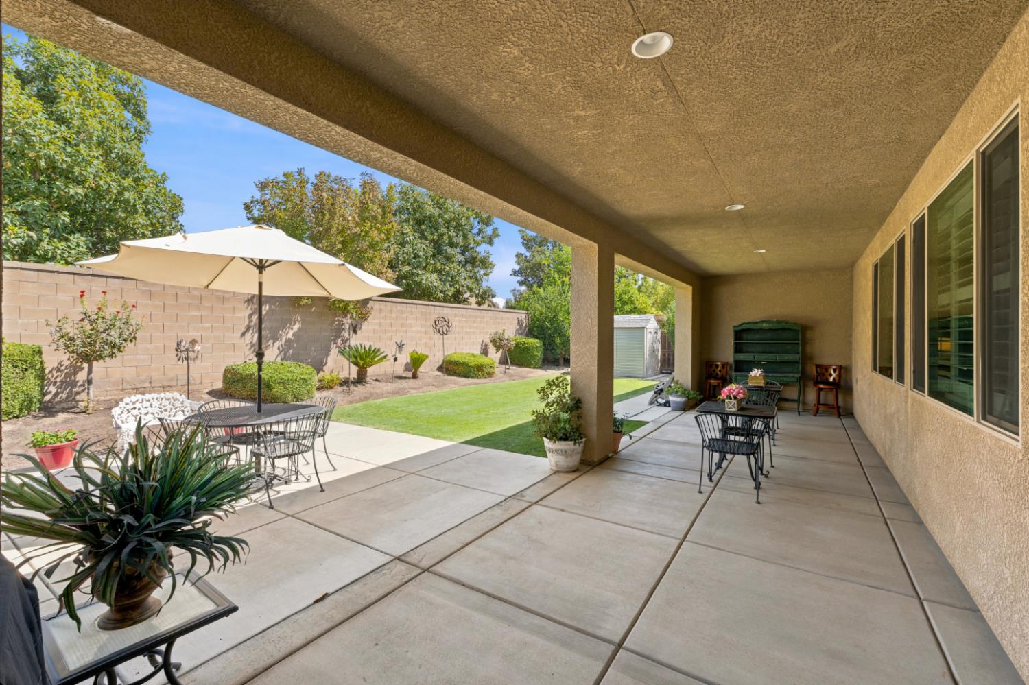 3253 Purvis Ave, Clovis, CA 93619