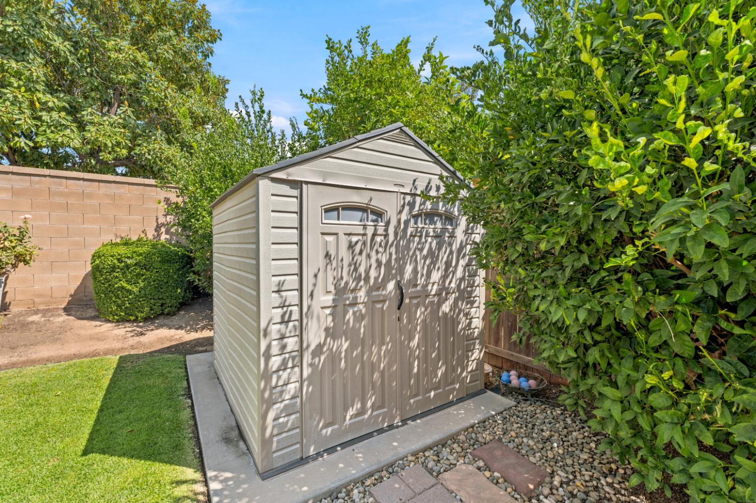 3253 Purvis Ave, Clovis, CA 93619