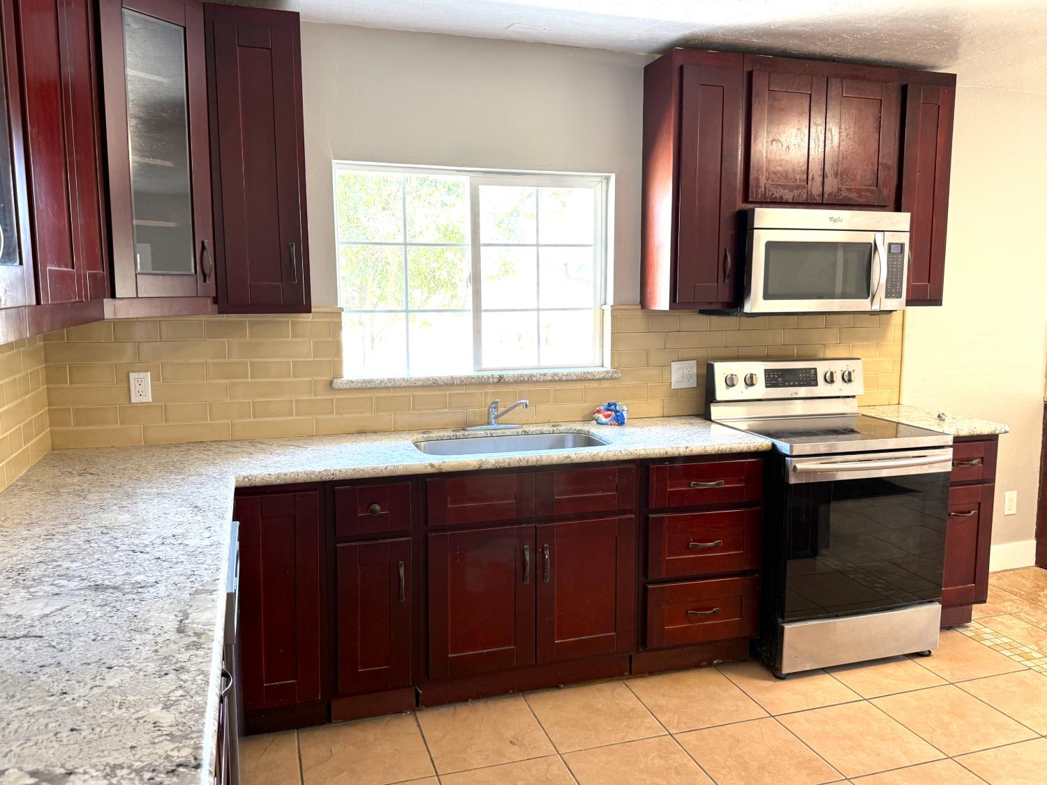 12835 Columbet, Gilroy, CA 95046