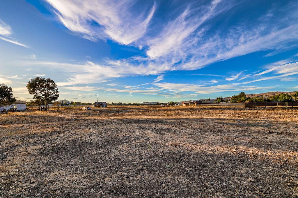 12835 Columbet, Gilroy, CA 95046