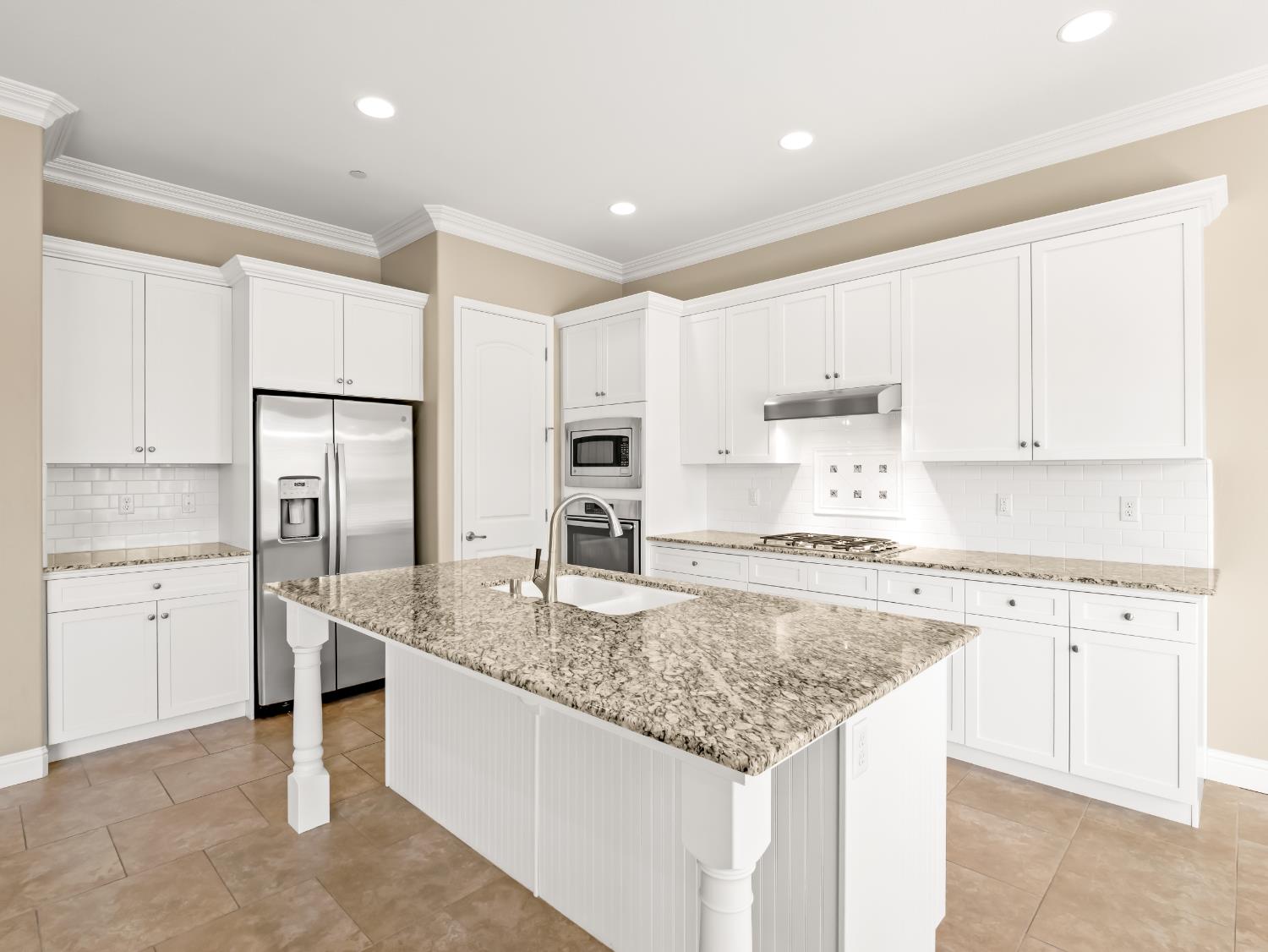 2181 W Juliet Way, Fresno, CA 93711
