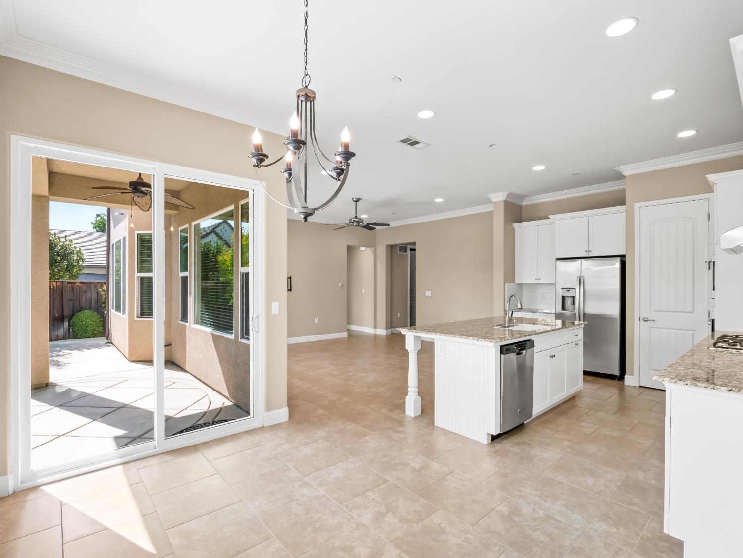 2181 W Juliet Way, Fresno, CA 93711