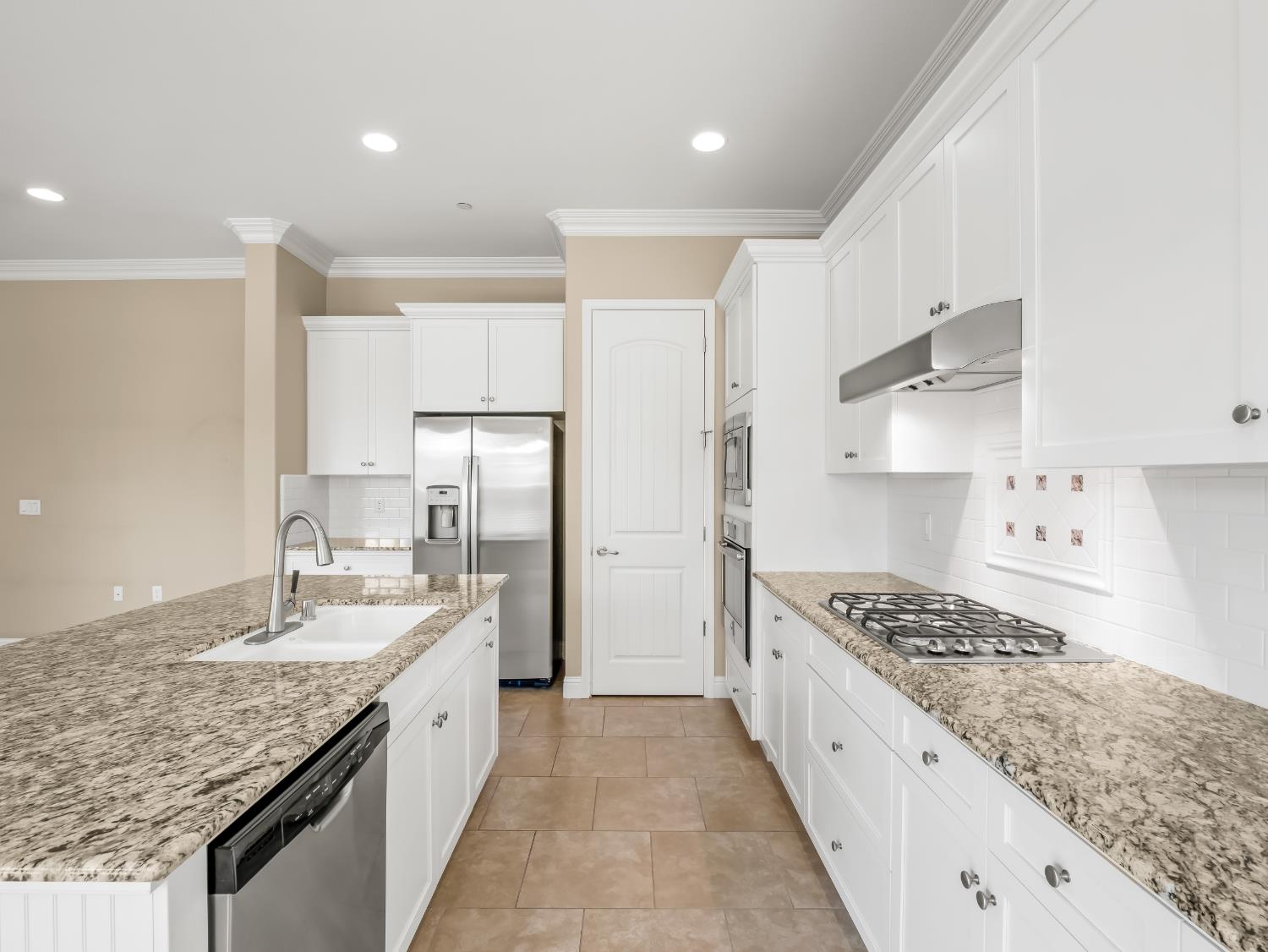 2181 W Juliet Way, Fresno, CA 93711