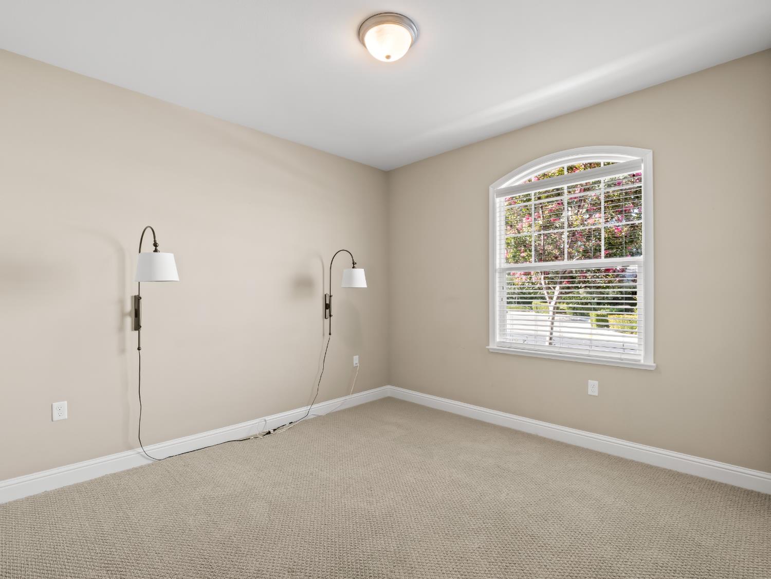 2181 W Juliet Way, Fresno, CA 93711