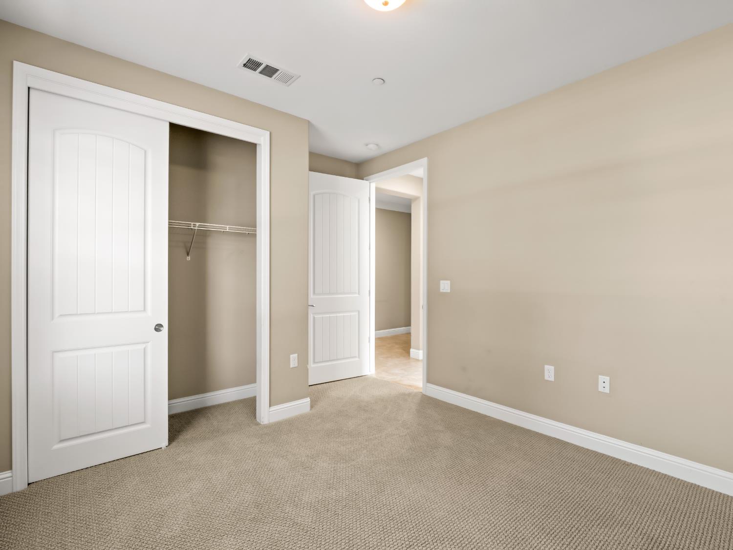 2181 W Juliet Way, Fresno, CA 93711