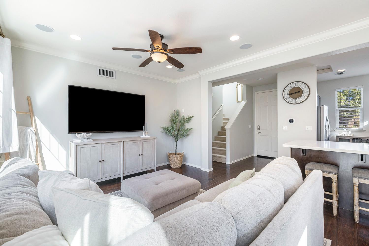 4001 Harlan Ranch Blvd, Clovis, CA 93619
