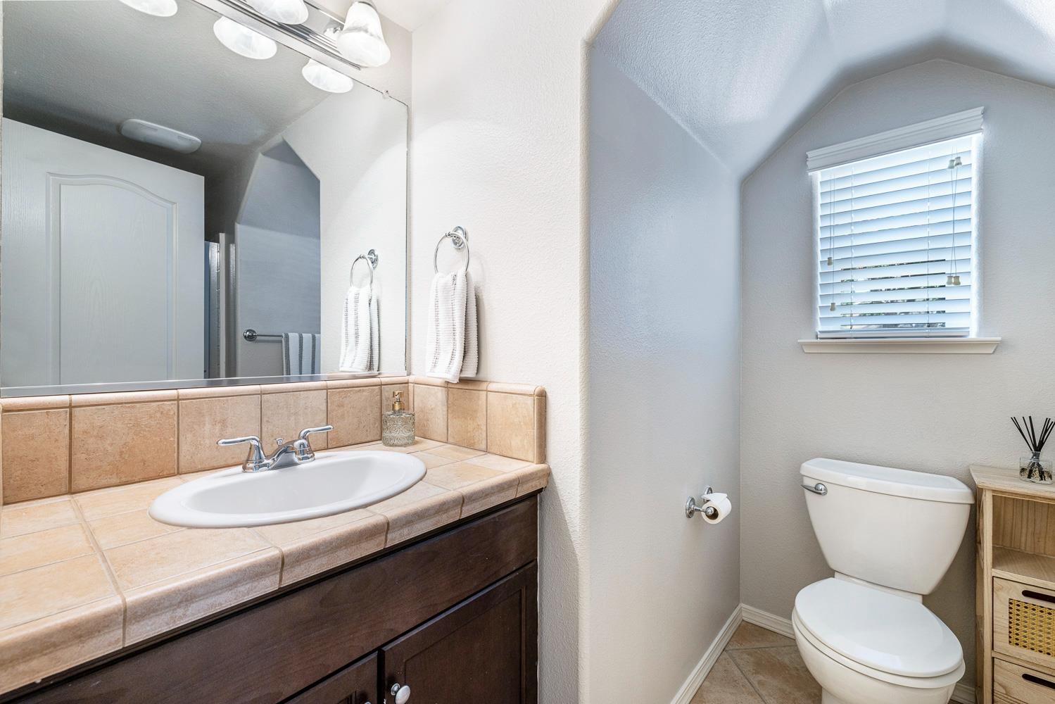 4001 Harlan Ranch Blvd, Clovis, CA 93619