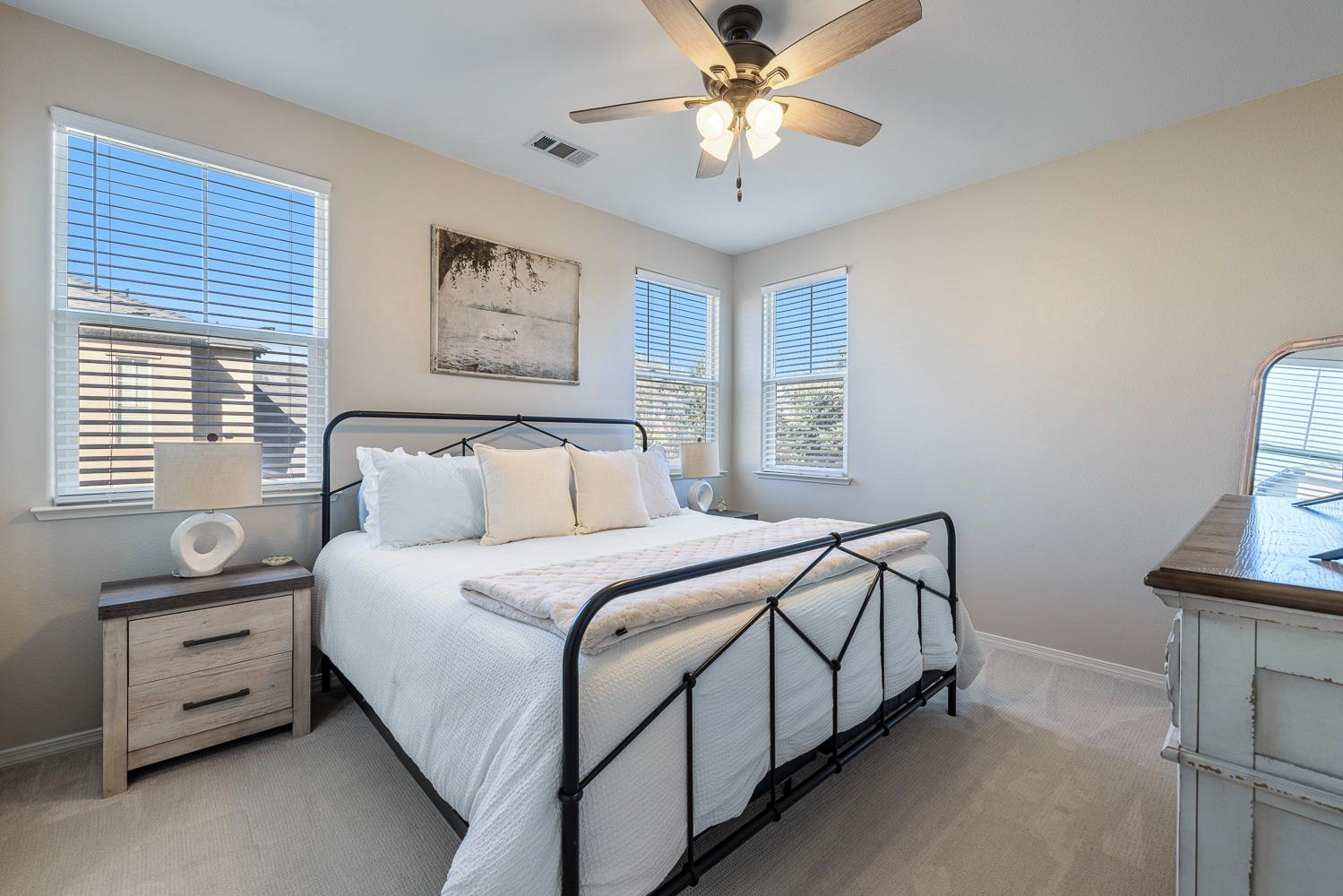 4001 Harlan Ranch Blvd, Clovis, CA 93619