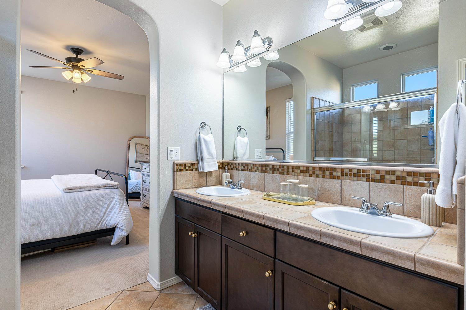 4001 Harlan Ranch Blvd, Clovis, CA 93619