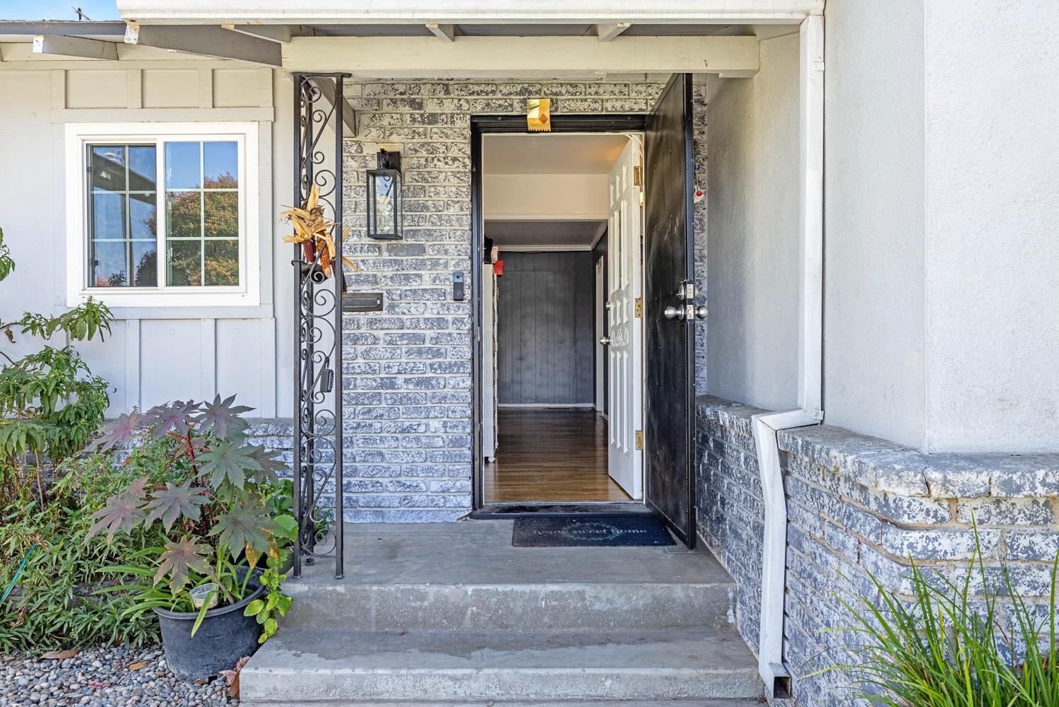 519 W Rialto Ave, Fresno, CA 93705
