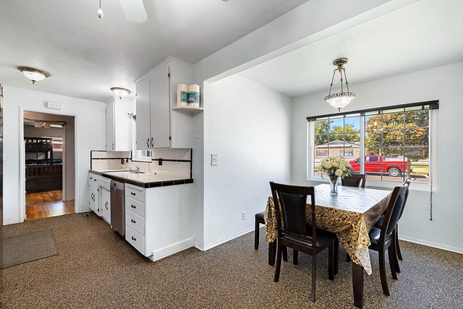 519 W Rialto Ave, Fresno, CA 93705