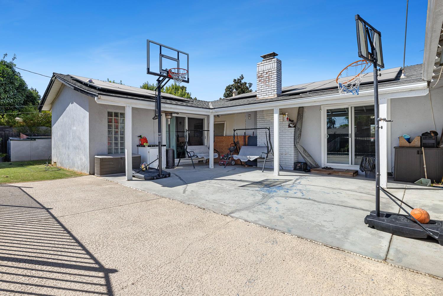 519 W Rialto Ave, Fresno, CA 93705