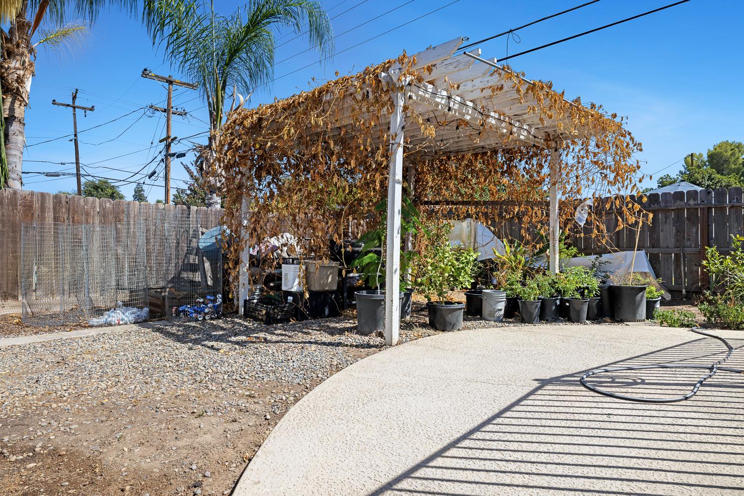 519 W Rialto Ave, Fresno, CA 93705