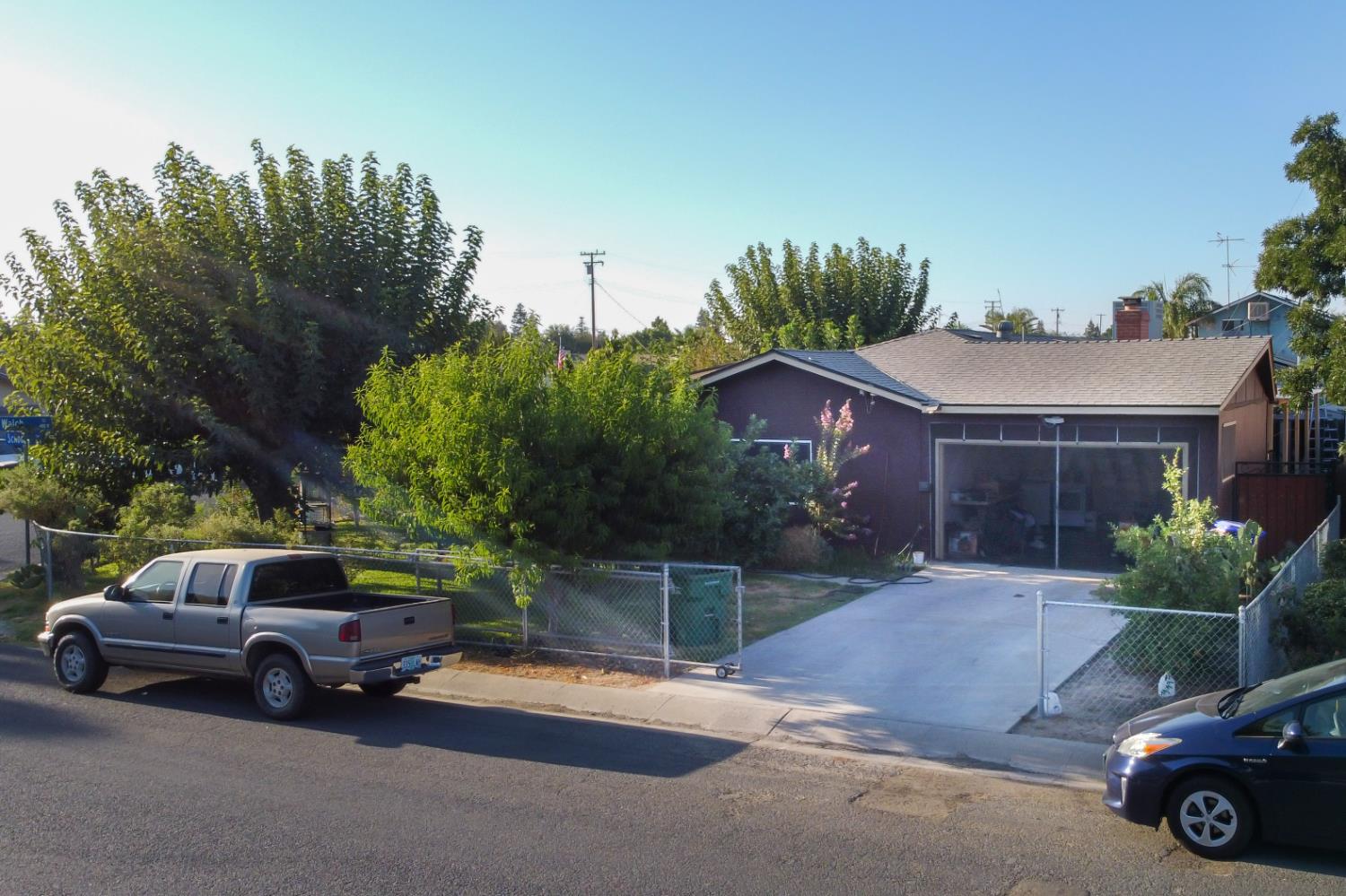 460 N Walch St, Porterville, CA 93257